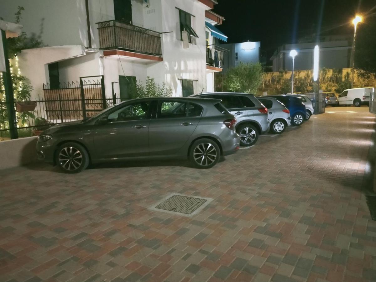 B&B Hotel Costa Azzurra Spotorno Εξωτερικό φωτογραφία